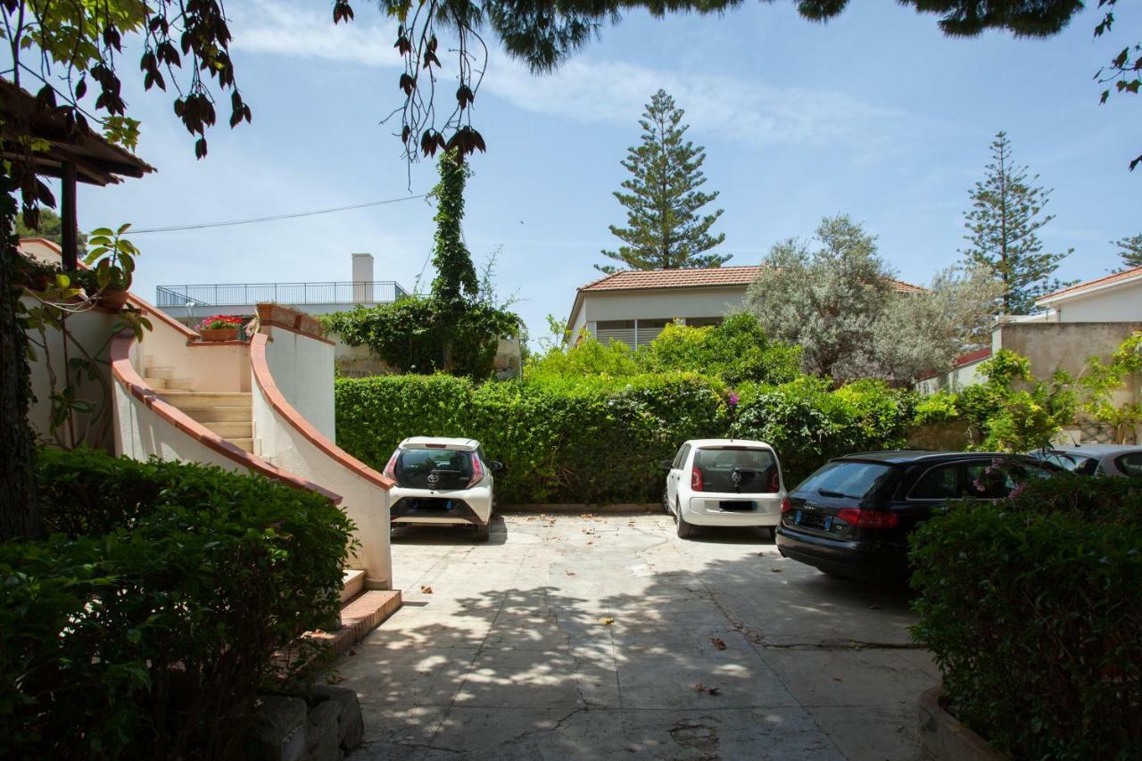 My Home In Mondello Palermo Exterior foto